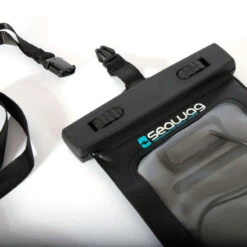 POCHETTE ETANCHE MP3 AVEC PRISE JACK ETANCHE SEAWAG -Kayak Des Vagues pochette etanche mp3 avec prise jack etanche seawag 2